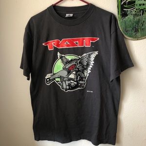 Vintage 90s Ratt N Roll tee
Size large thick good quality